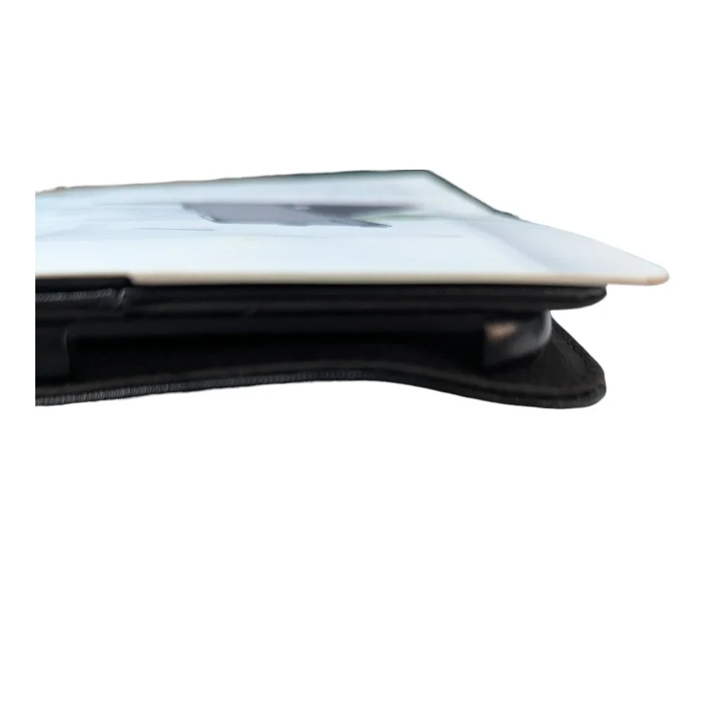 Oo4-OS‎ Speck iPad 11